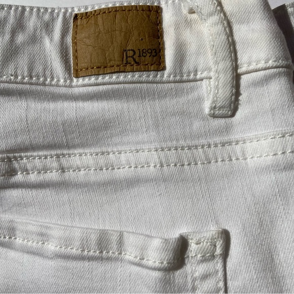 ROEBUCK & CO. 1893 White Denim Jegging Crop Jeans Stretch 5 Pocket Size 12 - Picture 13 of 13